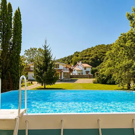 Preciosa Y Amplia Casa Con Piscina Dom wakacyjny Liendo
