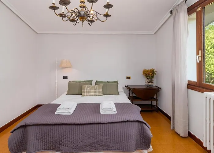 Preciosa Y Amplia Casa Con Piscina Holiday home