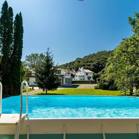 Preciosa Y Amplia Casa Con Piscina Prázdninový dům Liendo