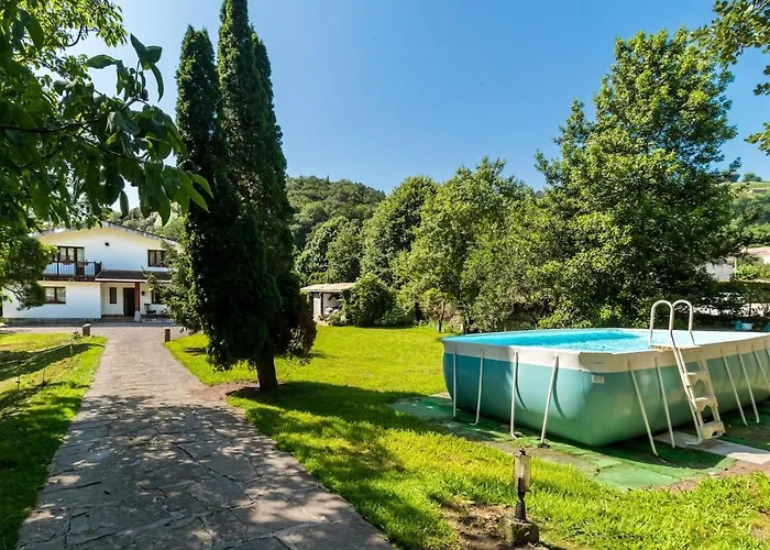 Preciosa Y Amplia Casa Con Piscina بيت للعطل *