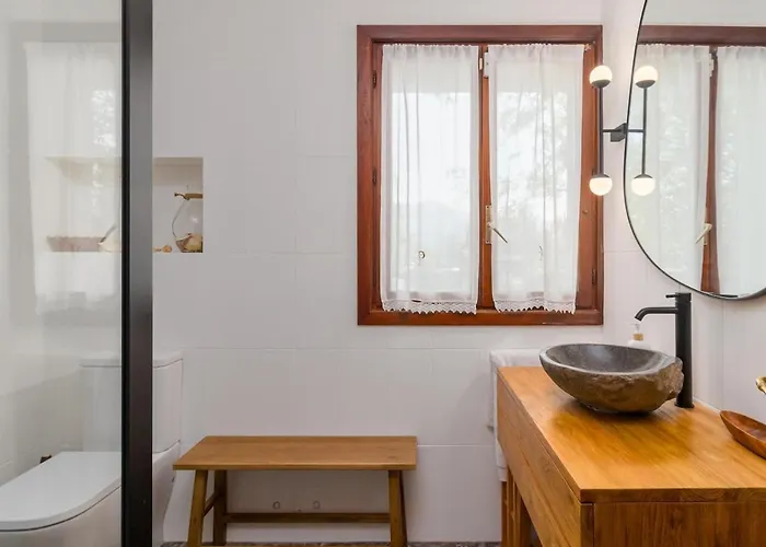 بيت للعطل Preciosa Y Amplia Casa Con Piscina لييندو