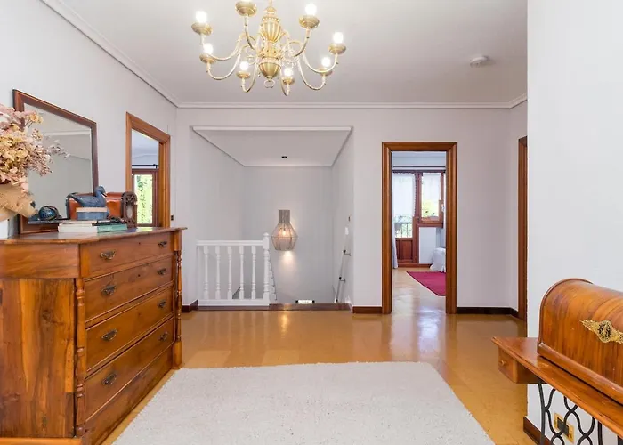 بيت للعطل Preciosa Y Amplia Casa Con Piscina لييندو