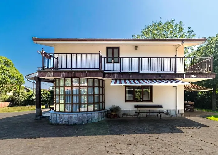 Preciosa Y Amplia Casa Con Piscina بيت للعطل